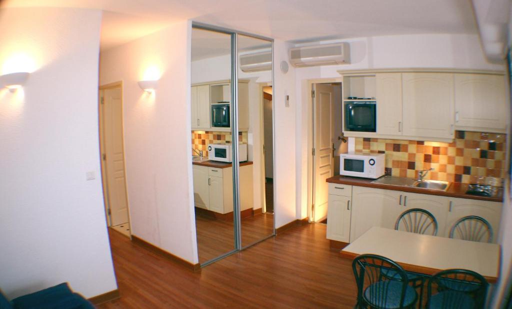 Residence Hoteliere Scudo Ajaccio  Bilik gambar