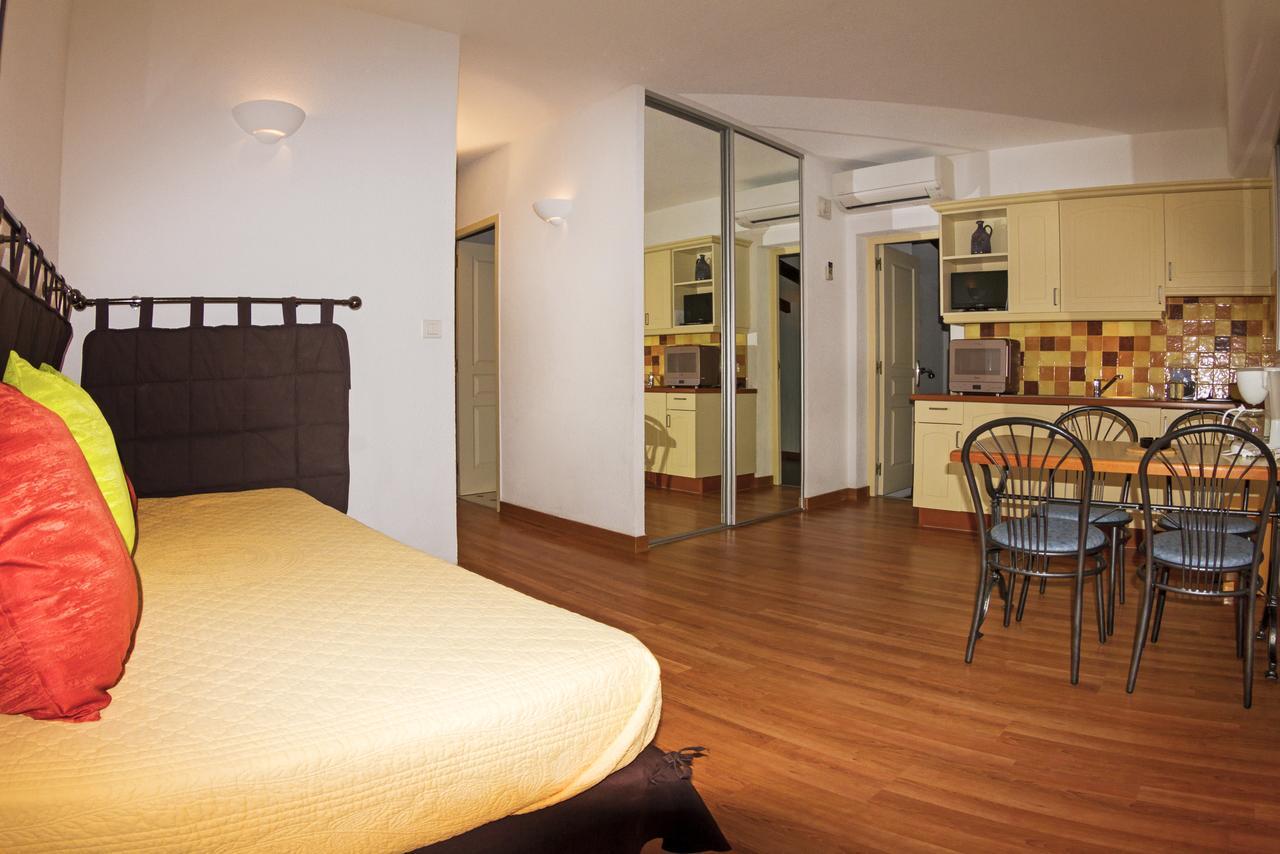 Residence Hoteliere Scudo Ajaccio  Luaran gambar